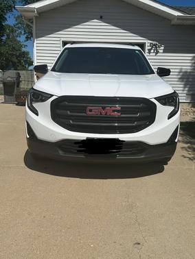White 2021 GMC Terrain SLT