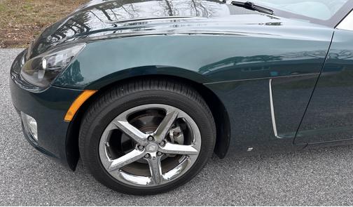 2008 Saturn Sky Red Line