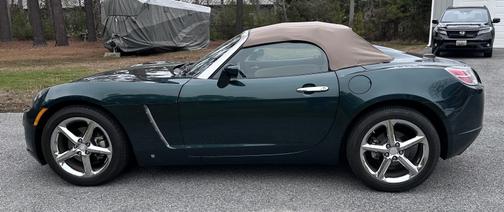 2008 Saturn Sky Red Line