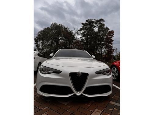 2017 Alfa Romeo Giulia Ti