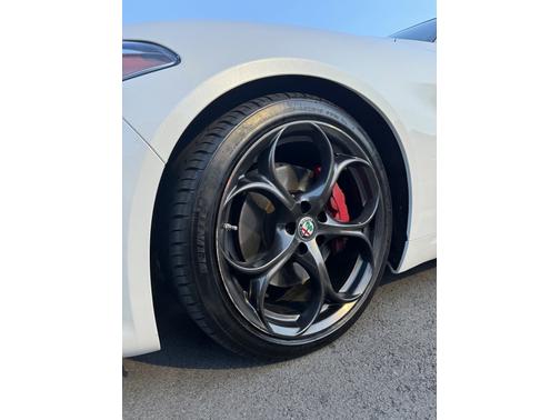 2017 Alfa Romeo Giulia Ti