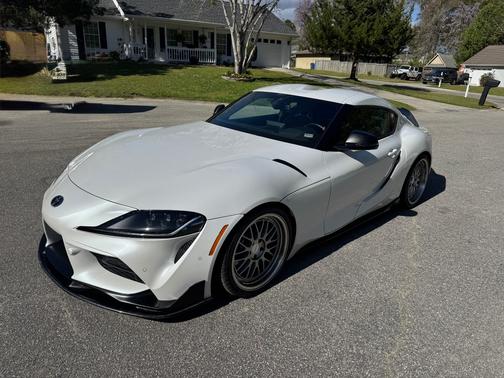 White 2024 Toyota GR Supra 3.0 Premium