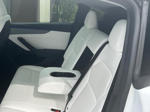 White 2026 Tesla Model Y Premium AWD