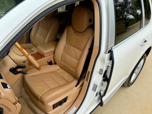 White 2006 Porsche Cayenne Cayenne S