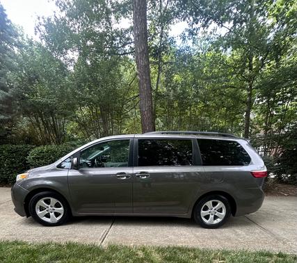Silver 2015 Toyota Sienna LE