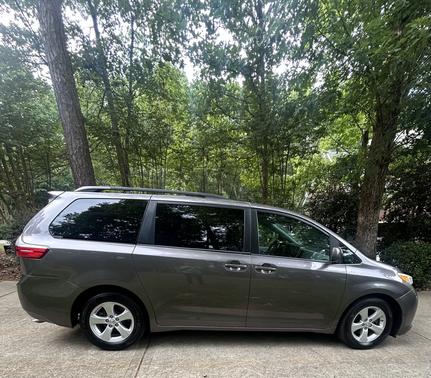 Silver 2015 Toyota Sienna LE
