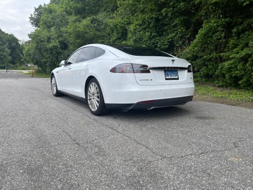 2015 Tesla Model S 85D