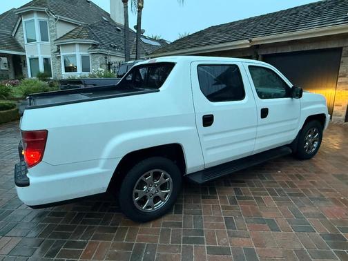 White 2011 Honda Ridgeline RT