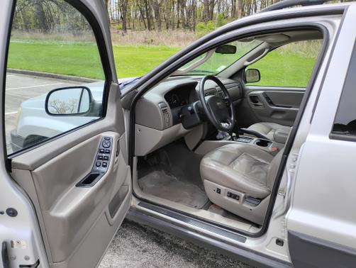 2004 Jeep Grand Cherokee Laredo