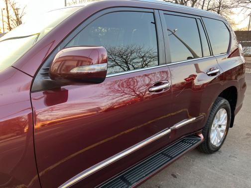 Photo 2 of 30 of 2016 Lexus GX 460 Base