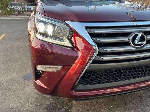 Photo 3 of 30 of 2016 Lexus GX 460 Base