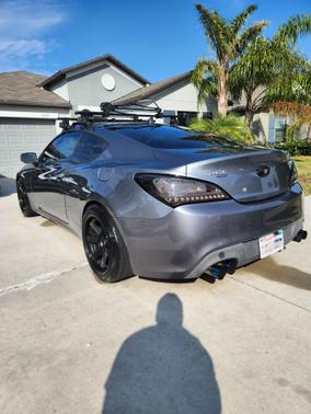 2010 Hyundai Genesis Coupe 2.0T Premium