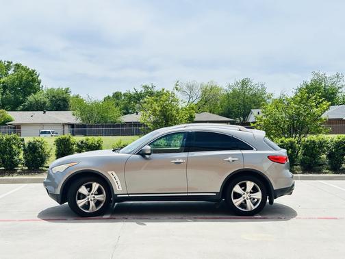 Gray 2010 INFINITI FX35 Base