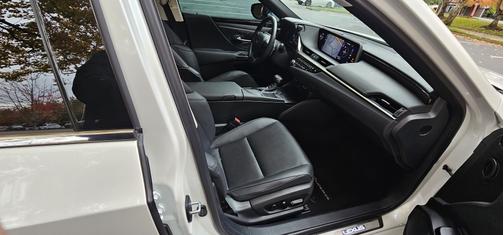 2021 Lexus ES 350 Base