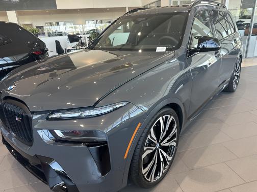 2026 BMW X7 M60i