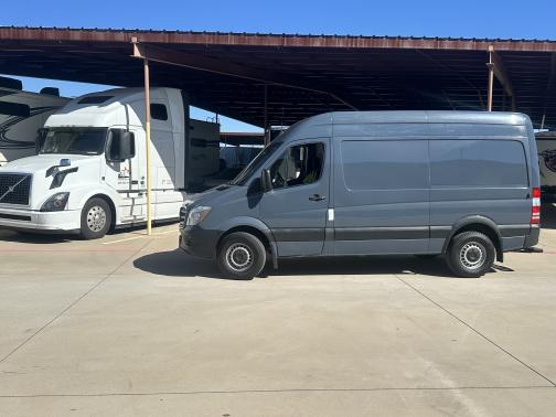 2018 Mercedes-Benz Sprinter 2500 Standard Roof