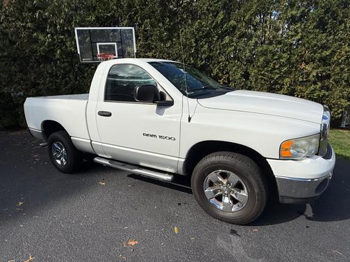 White 2004 Dodge Ram 1500 Laramie