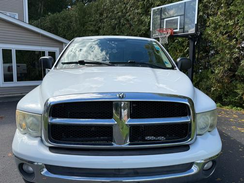 White 2004 Dodge Ram 1500 Laramie
