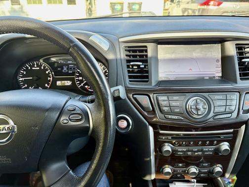 2013 Nissan Pathfinder Platinum