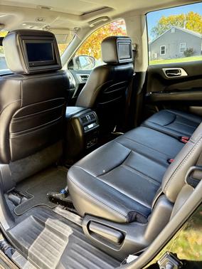 2013 Nissan Pathfinder Platinum