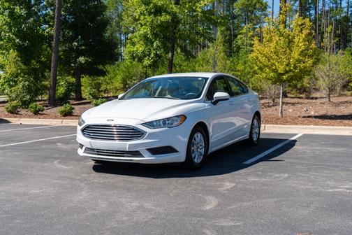 White 2018 Ford Fusion S