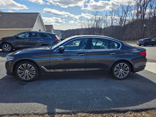 Gray 2017 BMW 540 i xDrive