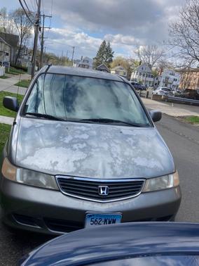 Green 2000 Honda Odyssey EX