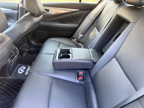 Black 2014 INFINITI Q50 Premium