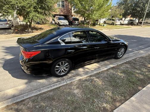 Black 2014 INFINITI Q50 Premium