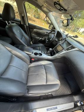 Black 2014 INFINITI Q50 Premium