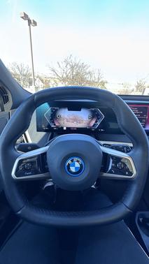 2025 BMW iX xDrive50