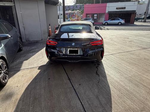 Black 2022 BMW Z4 sDrive30i