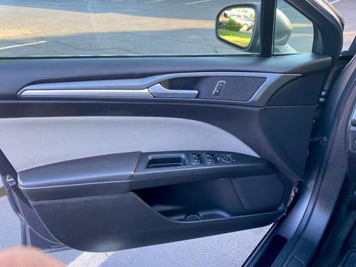 Gray 2013 Ford Fusion S
