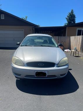 2004 Ford Taurus SES