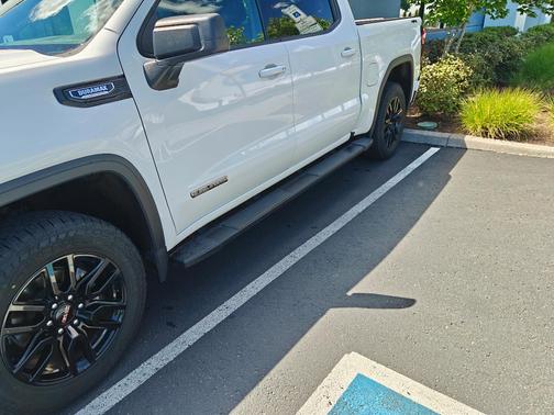 White 2021 GMC Sierra 1500 Elevation