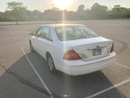 2001 Toyota Avalon XL