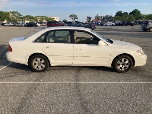2001 Toyota Avalon XL