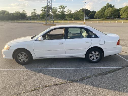 2001 Toyota Avalon XL
