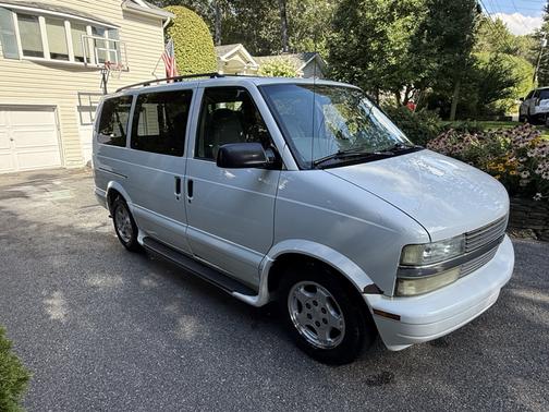 2004 Chevrolet Astro Base
