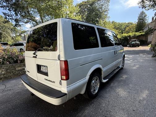 2004 Chevrolet Astro Base