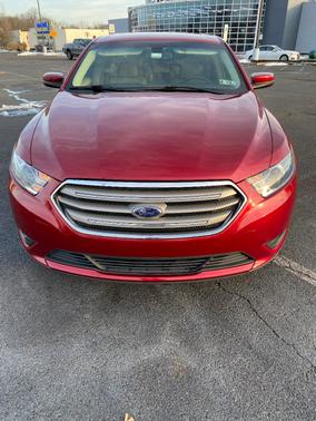 2016 Ford Taurus SEL