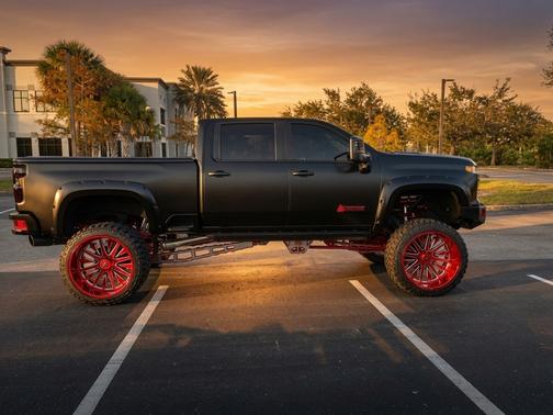 Black 2024 Chevrolet Silverado 2500 LT