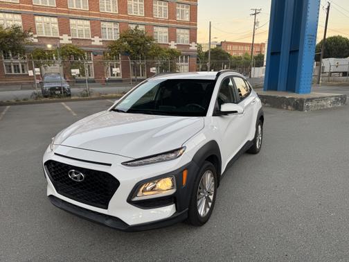 2021 Hyundai KONA SEL