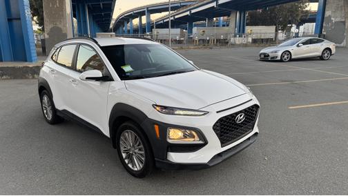 2021 Hyundai KONA SEL