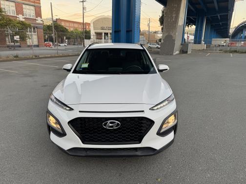 2021 Hyundai KONA SEL