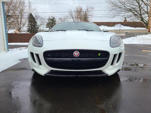 2015 Jaguar F-TYPE R