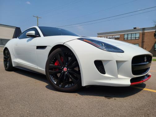 2015 Jaguar F-TYPE R