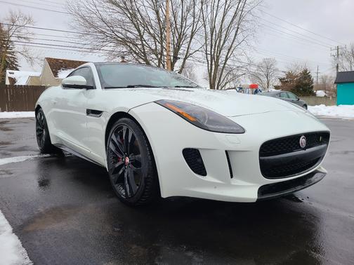 2015 Jaguar F-TYPE R