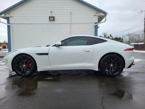2015 Jaguar F-TYPE R