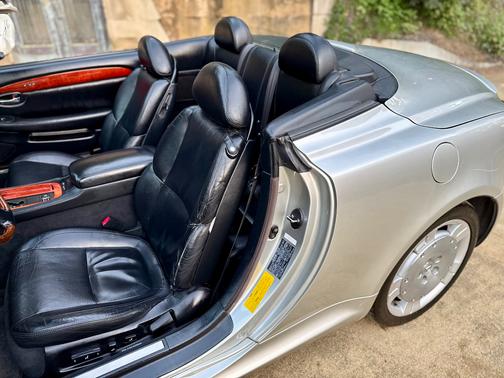 2002 Lexus SC 430 Base